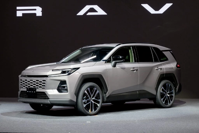 实拍全新丰田RAV4