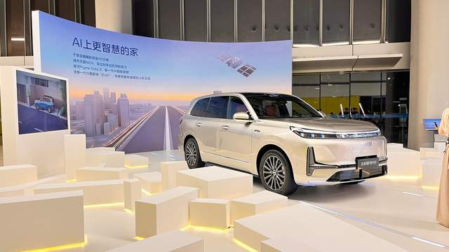 AI大六座旗舰SUV，吉利银河M9上市，限时17.38万元起