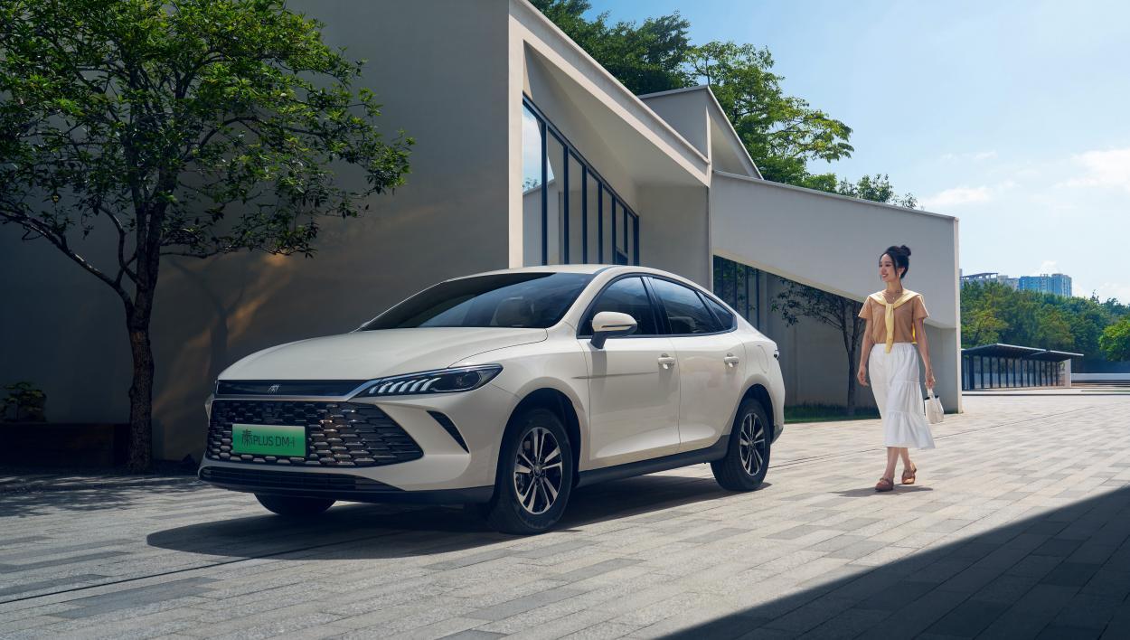 第二代秦PLUS加推进取型全系限时6.98万元起