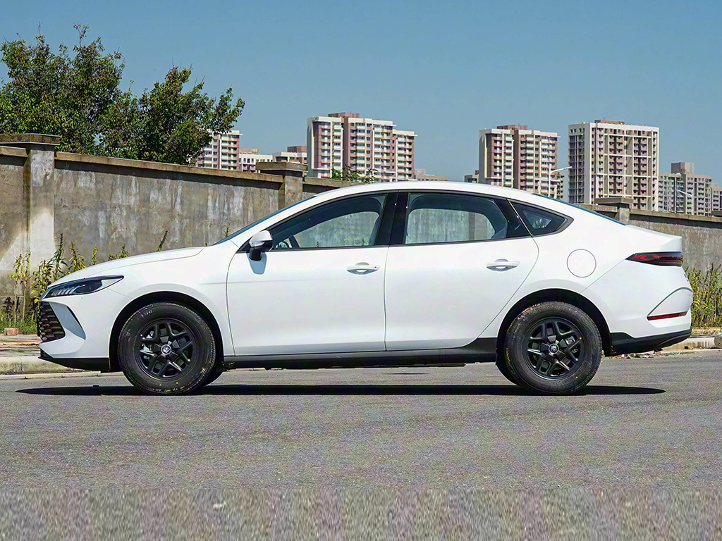 吉利银河星耀6预售,限时7.98万起硬刚秦PLUS