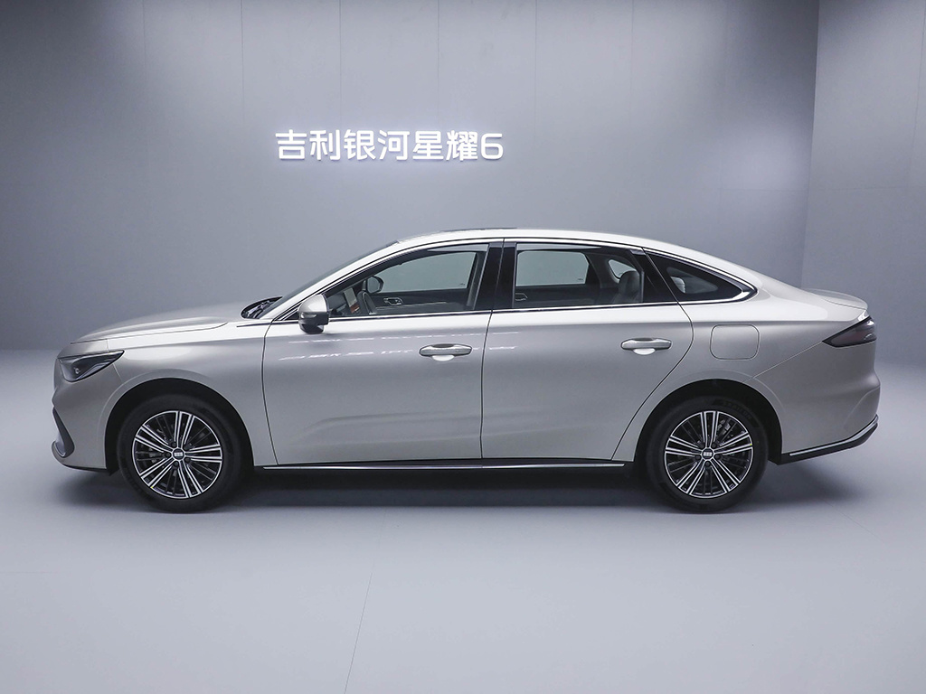 吉利银河星耀6预售,限时7.98万起硬刚秦PLUS