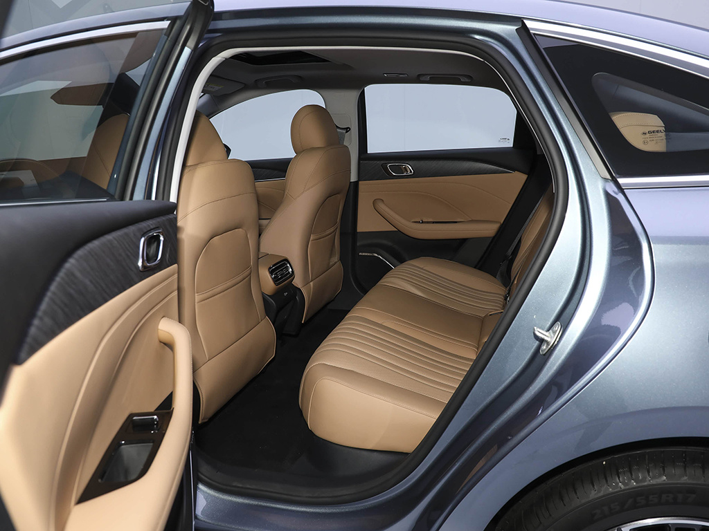 吉利银河星耀6预售,限时7.98万起硬刚秦PLUS