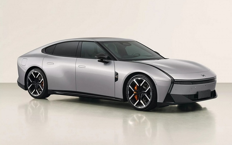 全新小鹏P7，24小时行驶3961公里！雷军点赞祝贺