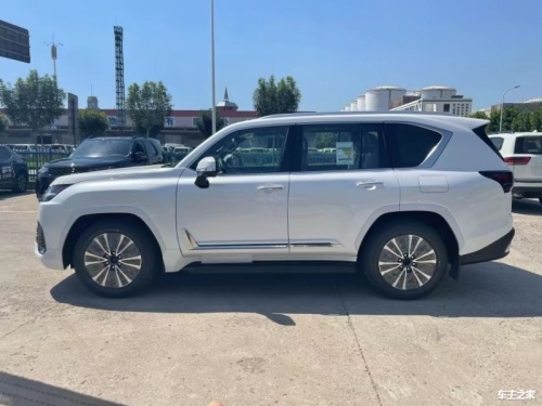 雷克萨斯LX欧规版 全部在售 2023款 2019款雷克萨斯LX欧规版价格最低155万起售 欢迎上门试驾