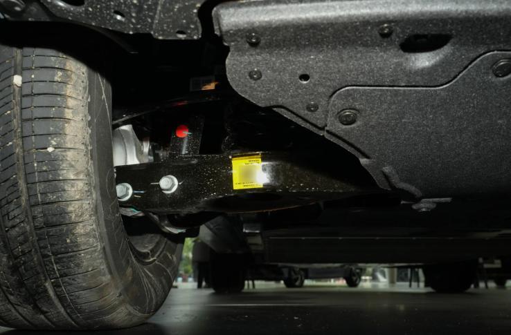 现代纯电要觉醒了?EO 羿欧预售13万起,权益限时送