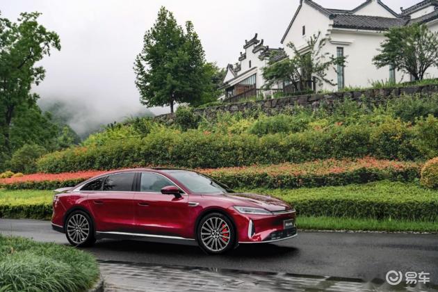 购车好时机，风云A9L超级置换只需13.99万起