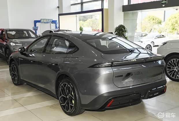 深蓝L06售价悬念揭晓!11月18日上市或将带来价格惊喜