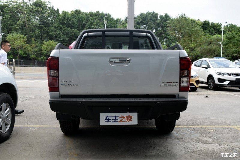 D-MAX 全部在售 2025款 2023款 2021款 2020款 2019款 2018款成都D-MAX降价0.50万 最低仅售12.98万