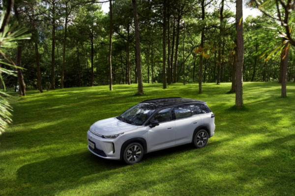 增程纯电双动力组合 埃安i60限时换新价10.48万元起