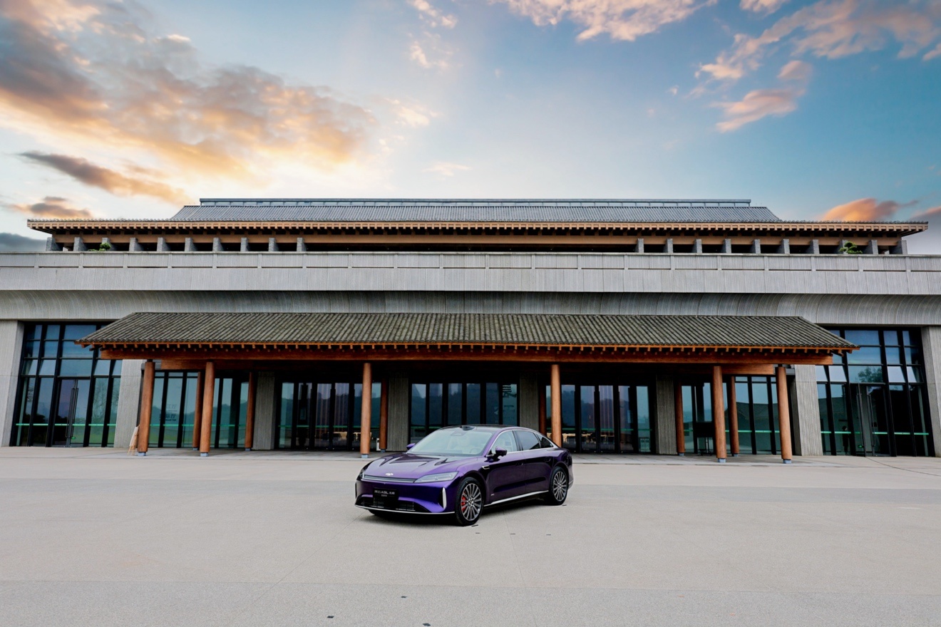 风云A9L光辉全球上市,超级置换抢购价17.19万元起