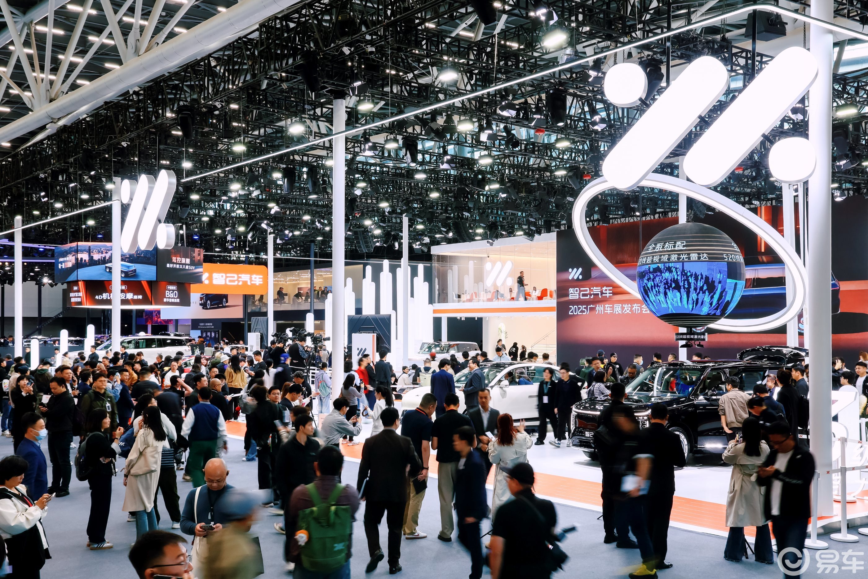 智己双车炸广州车展：LS9交付 LS6扩产