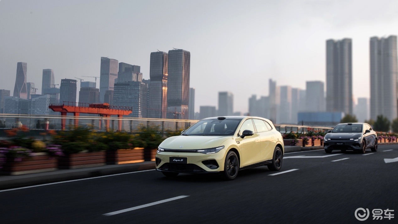 零跑Lafa5起售价9.28万!电动两厢车有戏?