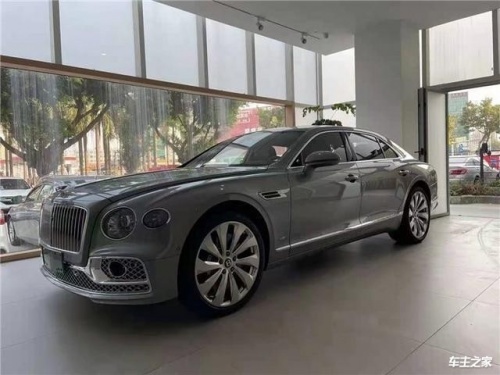 飞驰 全部在售 2024款 2023款 2022款 2021款 2020款 2017款成都宾利飞驰最低报价300万起 欢迎到店试驾