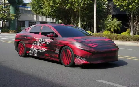 方程豹首款纯电轿跑将至：技术底牌已明，命名与智驾仍留悬念